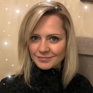 Meet your Posher, Crystal